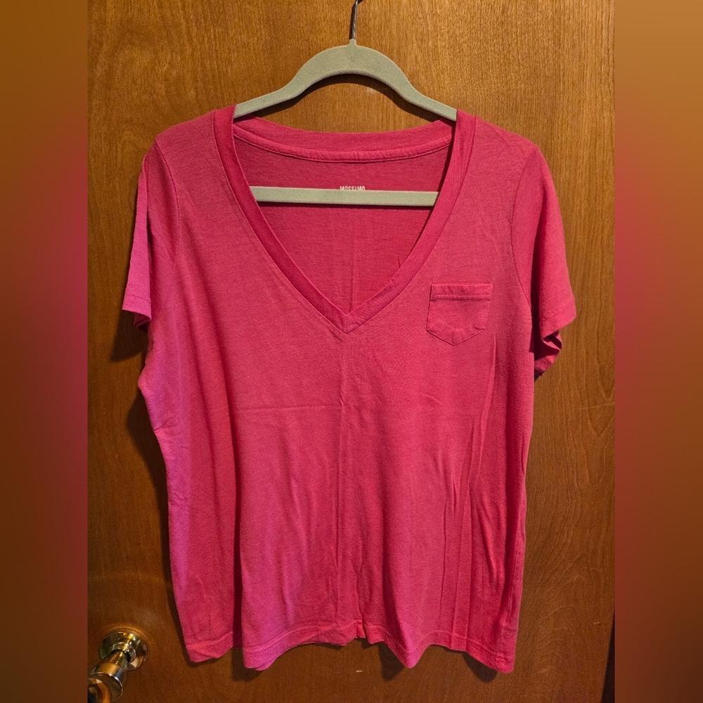 Mossimo Supply Co. Fuchsia V-Neck Tee